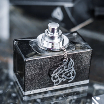 Al Dur Al Maknoon Silver fragrance – bottle lifestyle close-up